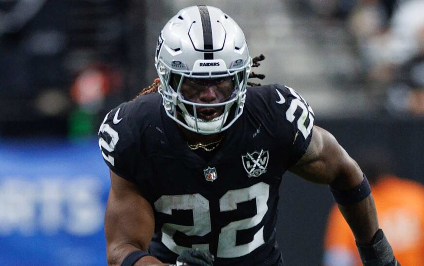 Antonio Pierce says Alexander Mattison deserves ‘more reps’ in Raiders’ backfield: ‘He’ll get ’em’