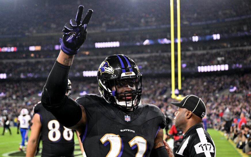 Sunday Night Football: Ravens dominate first half, lead Bills 21-3 at halftime