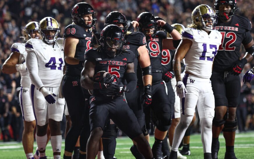 Monangai runs for 132 yards and a TD, Rutgers holds off Washington 21-18