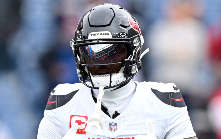 Stefon Diggs breaks silence on devastating knee injury