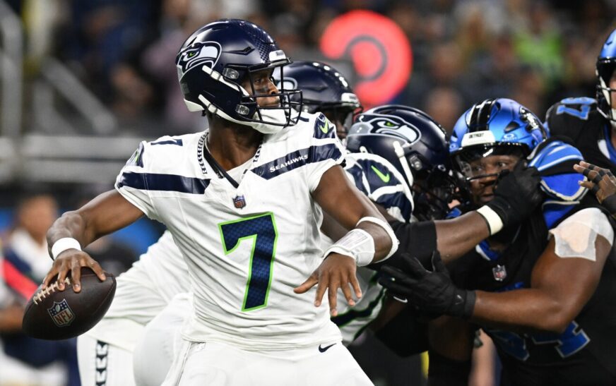 Seahawks open second half with a touchdown, trail 21-14