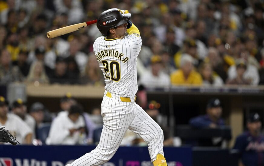 Higashioka’s homer starts rally as Padres beat Braves 5-4 to sweep NL Wild Card Series