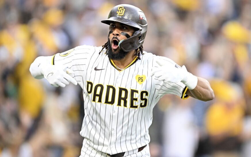 Tatis hits 2-run homer, King strikes out 12 as the Padres beat the Braves 4-0 in playoff opener