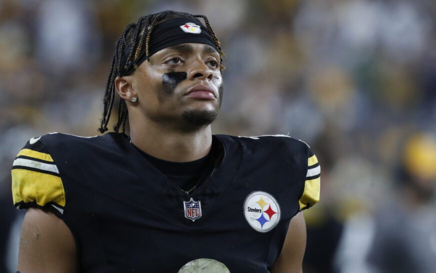 Steelers coach dismisses claims about what Fields could do as starter