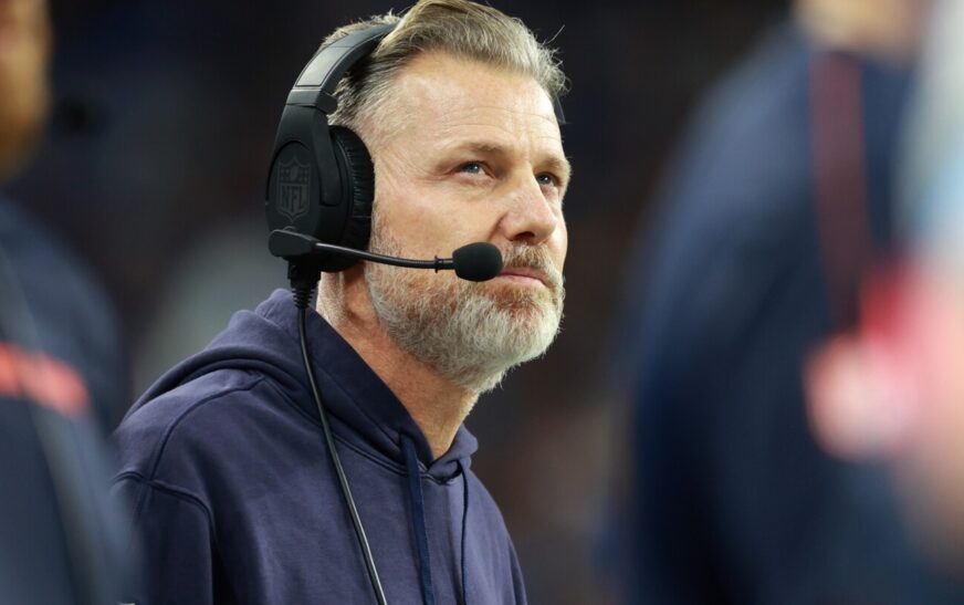 Matt Eberflus defends disastrous clock management
