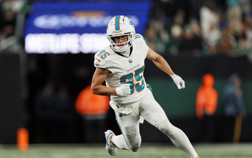 Dolphins won’t activate River Cracraft this week
