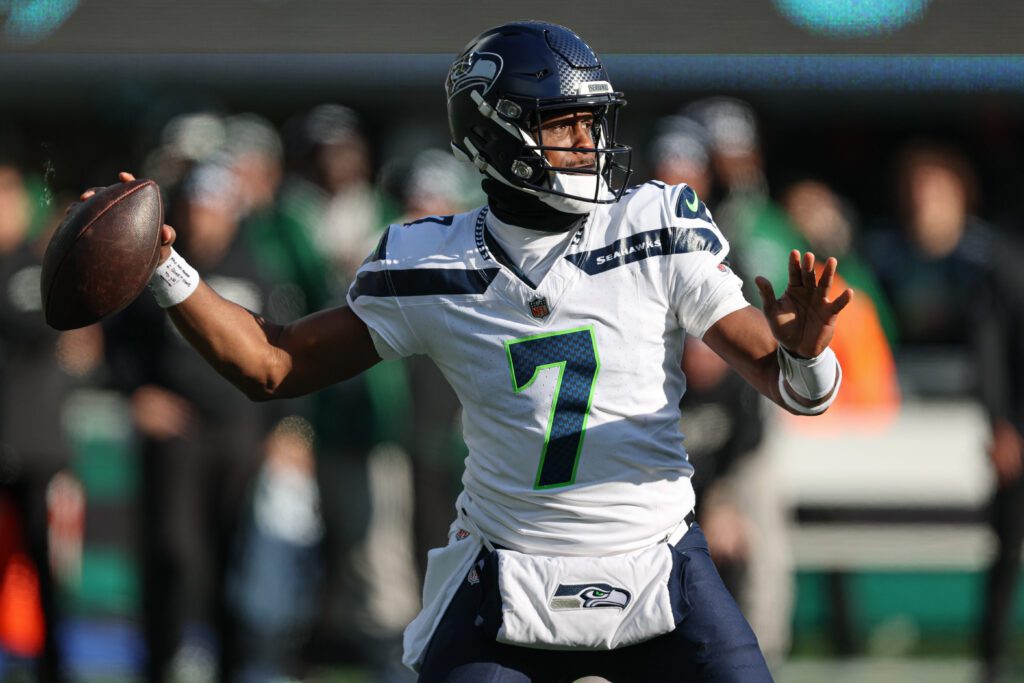 Geno Smith Seeking 2025 Seahawks Commitment; Team Expected To Look Into QBs