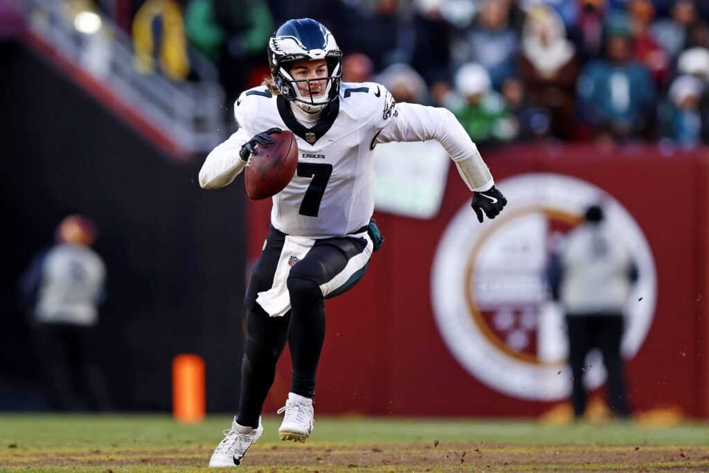 Eagles Likely To Start Kenny Pickett In Week 17