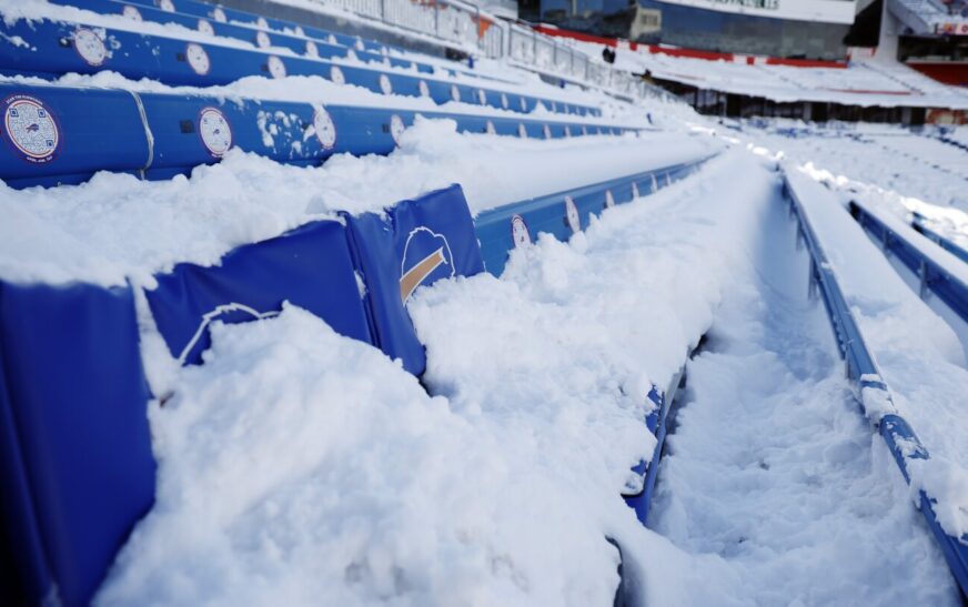 Bills vs 49ers weather update: Snow covers the stadium, plows clearing the field overnight