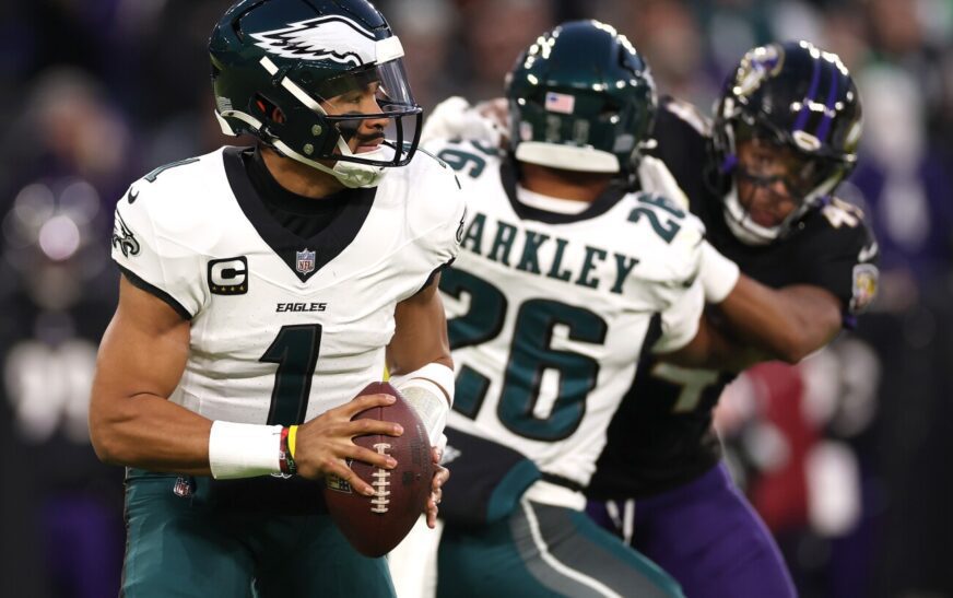 Jalen Hurts, Dallas Goedert get the Eagles on the board