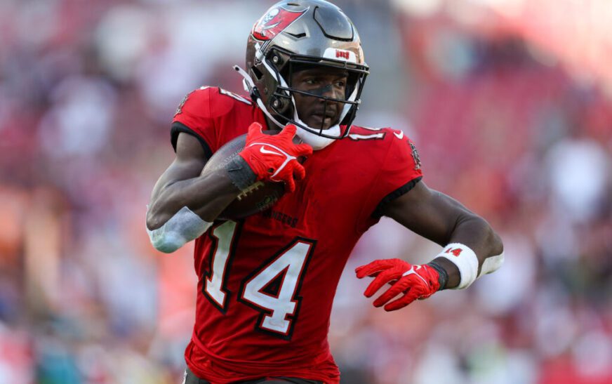 NFC South Notes: Bucs, Brooks, Saints