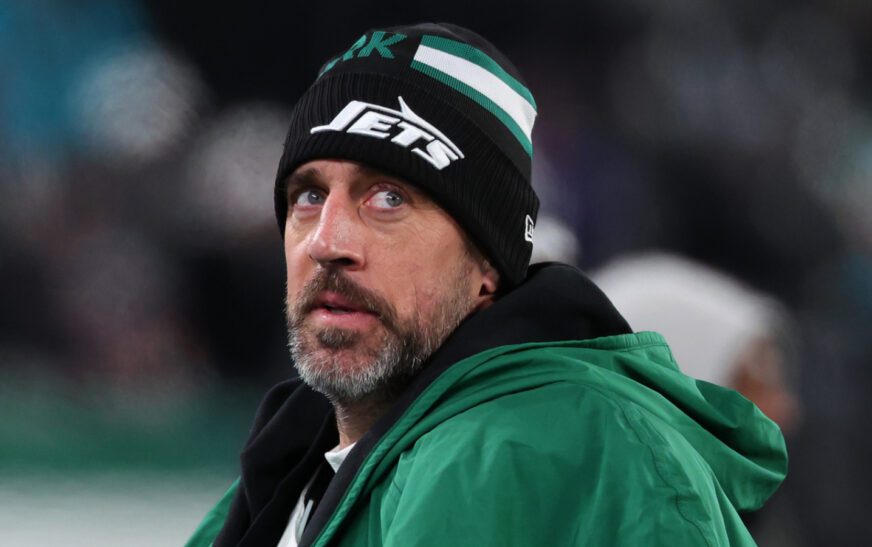 Aaron Rodgers ‘pleaded’ with Jets to give him another chance?