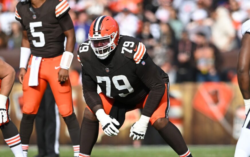 Dawand Jones recently underwent arthroscopic knee surgery