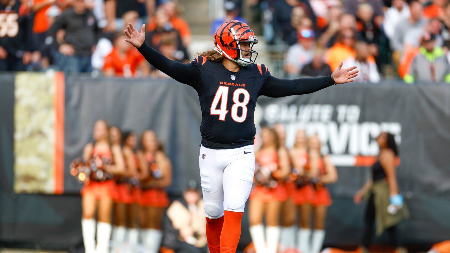 Bengals sign long snapper Cal Adomitis to one-year deal