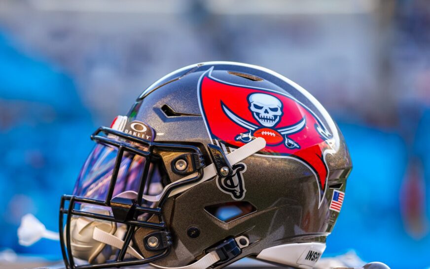 Bucs announce Mike Caldwell will be their inside linebackers coach