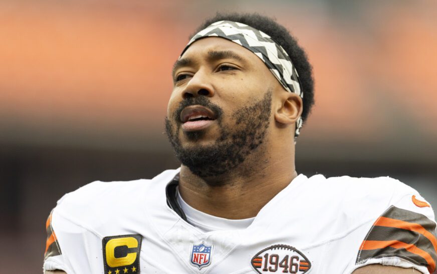 Browns star Myles Garrett makes trade request