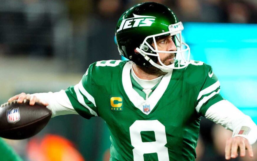 What could happen for Giants if they add Aaron Rodgers