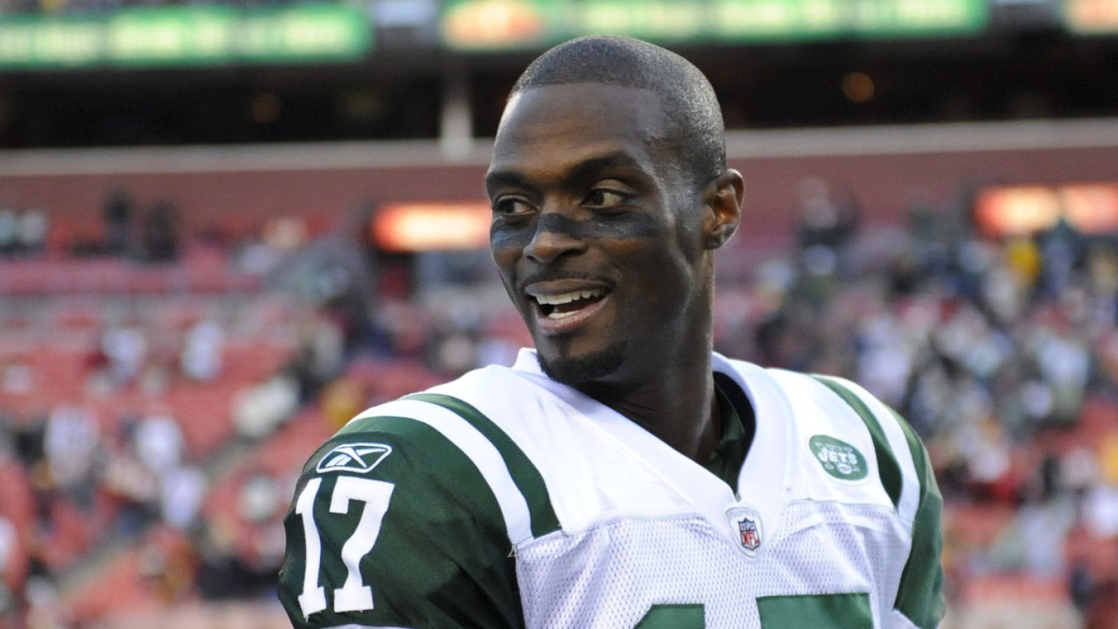 Plaxico Burress’ Super Bowl ring sells for near-record price 