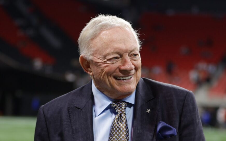 Jerry Jones cancels his annual Scouting Combine bus visit with reporters