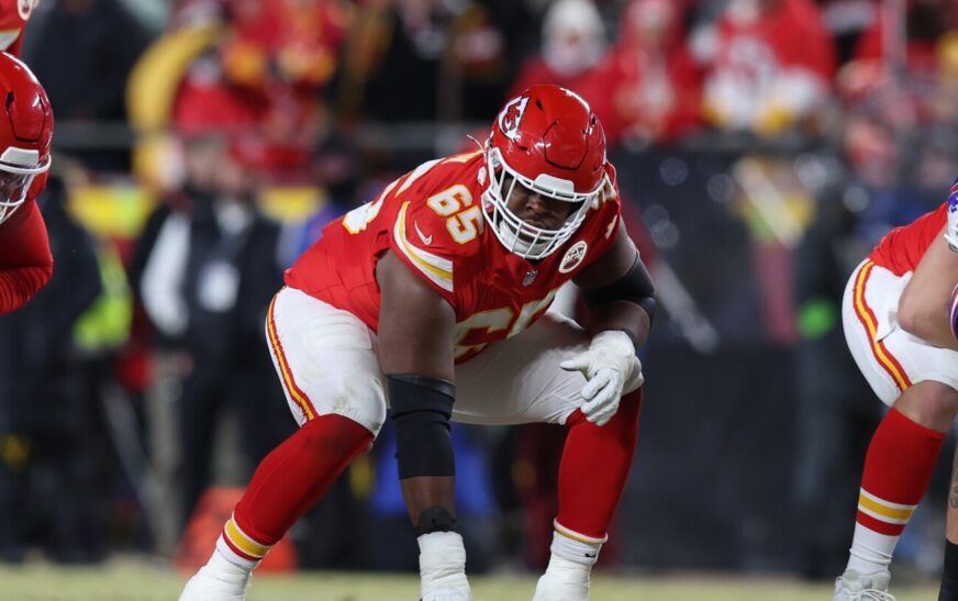 Chiefs officially place franchise tag on Trey Smith