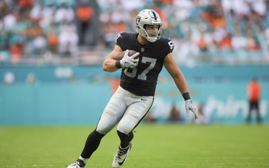 Raiders Shopping TE Michael Mayer, RB Zamir White?