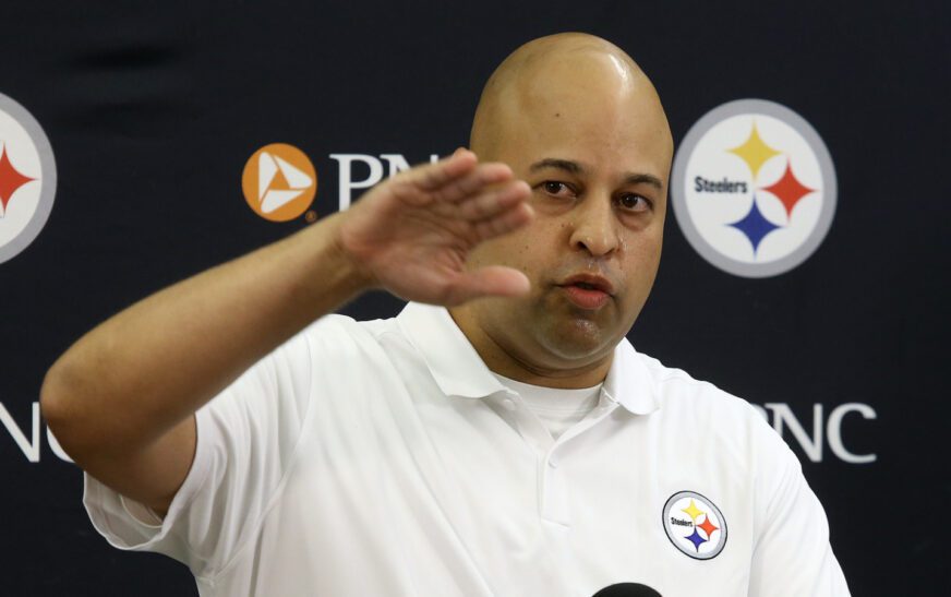 Insider suggests four-time Pro Bowler as backup plan for Steelers