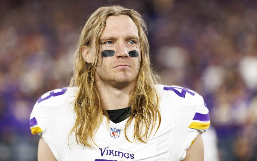 Vikings, Andrew Van Ginkel agree to one-year contract extension