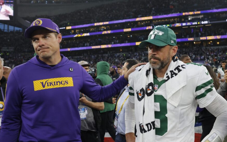 Kevin O’Connell: “Real dialogue” with Aaron Rodgers doesn’t mean I doubt J.J. McCarthy