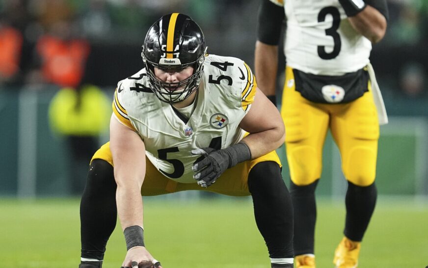 Steelers C Zach Frazier: QB decision not up to me, but chemistry is important
