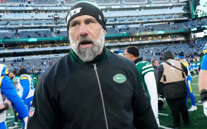 NFL sent Shedeur Sanders’s phone number directly to Jeff Ulbrich