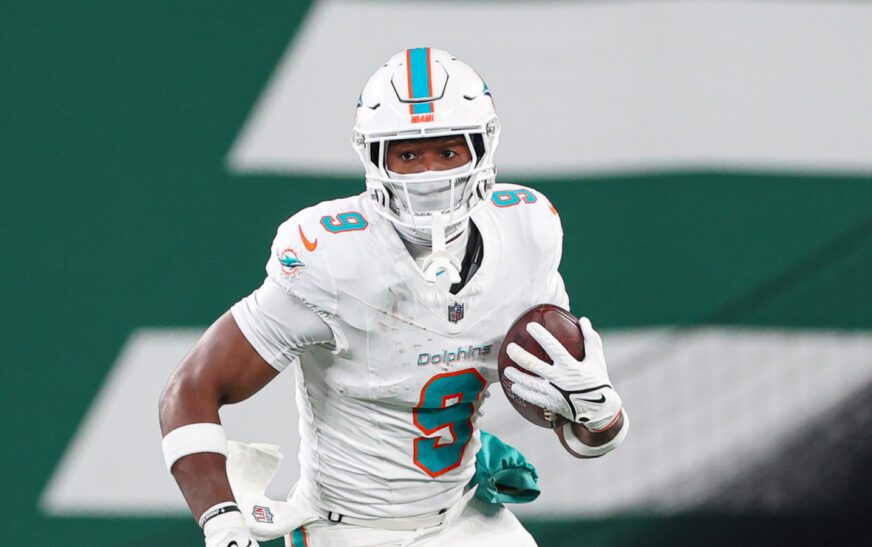 Jonnu Smith is underrated addition in blockbuster trade for Steelers 