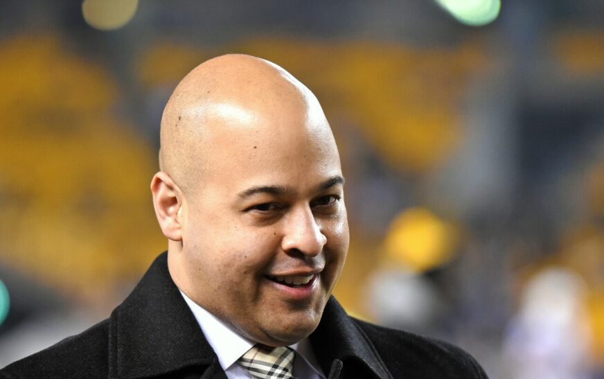 Steelers sign G.M. Omar Khan to three-year extension