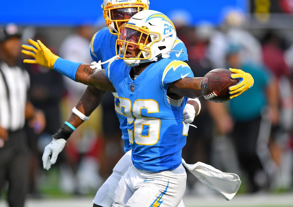 CB Asante Samuel Jr. Hasn’t Ruled Dolphins Out