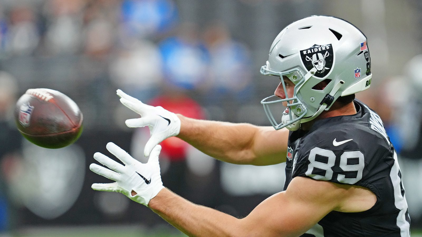 Raiders TE Brock Bowers earns high honor