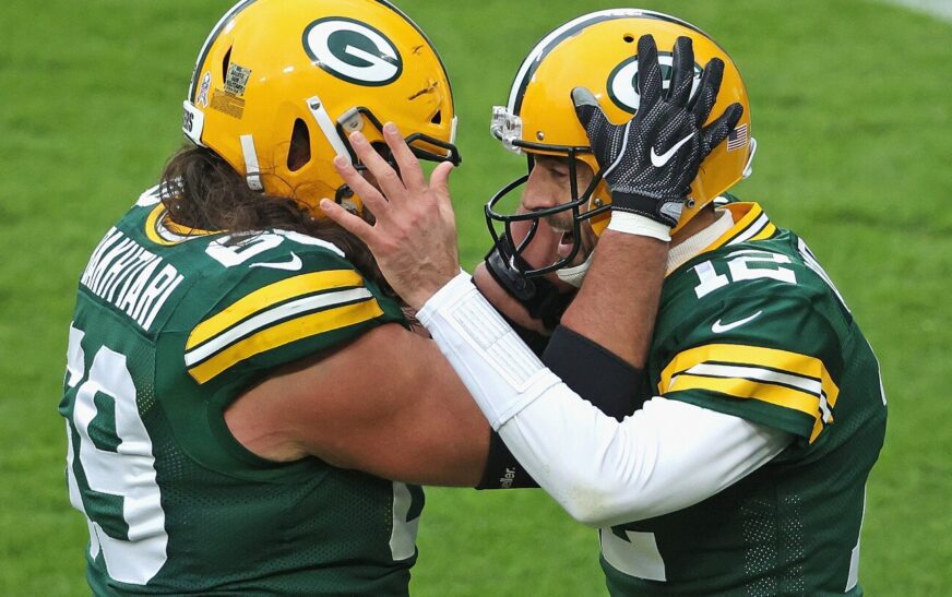 David Bakhtiari pokes fun at Aaron Rodgers’s mystery wedding